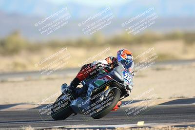 media/Dec-07-2025-CVMA (Sun) [[3e7d2de5dc]]/Race 18-Formula Twins-Formula 40 UL/